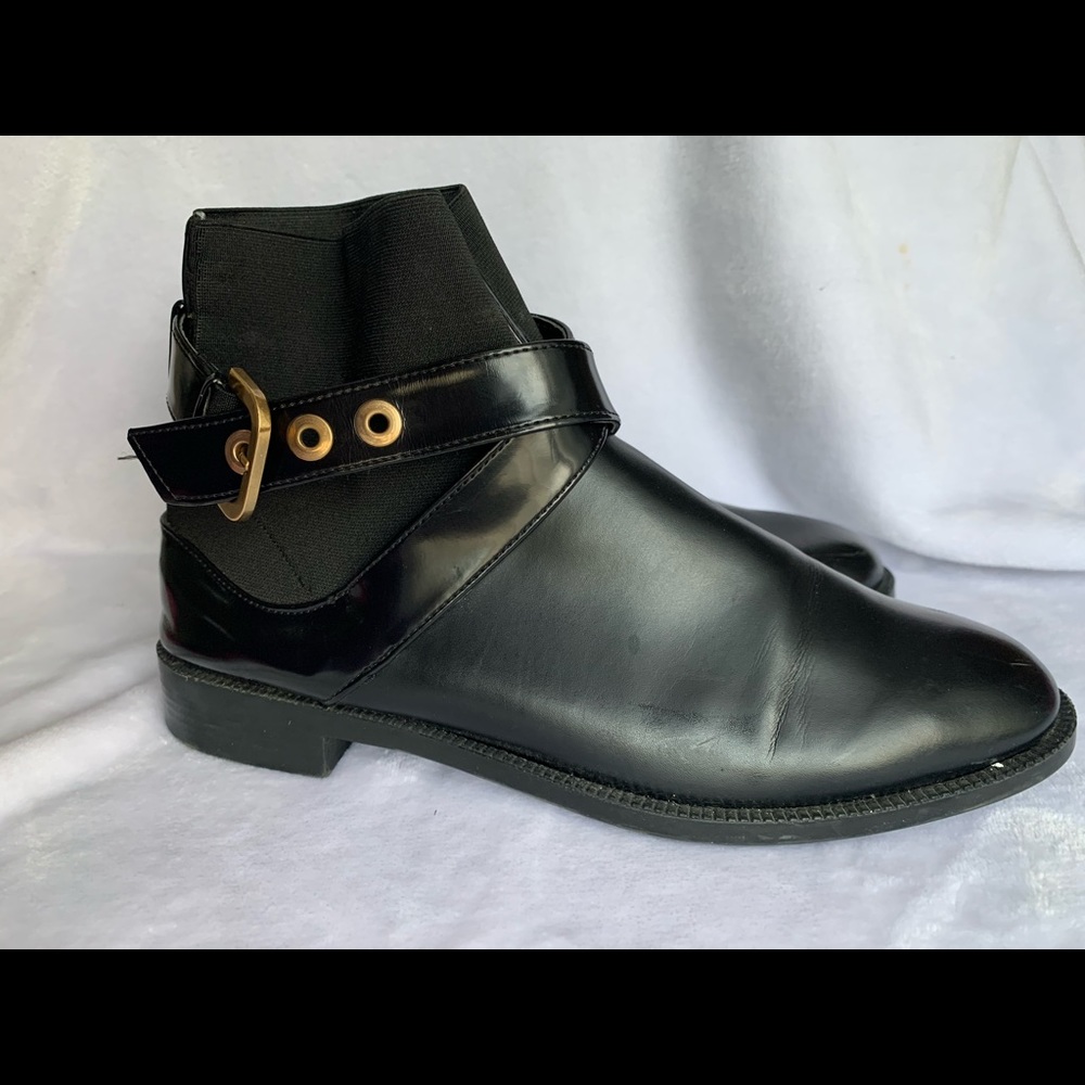 Zara Trafaluc black bootie Size 40/9.5